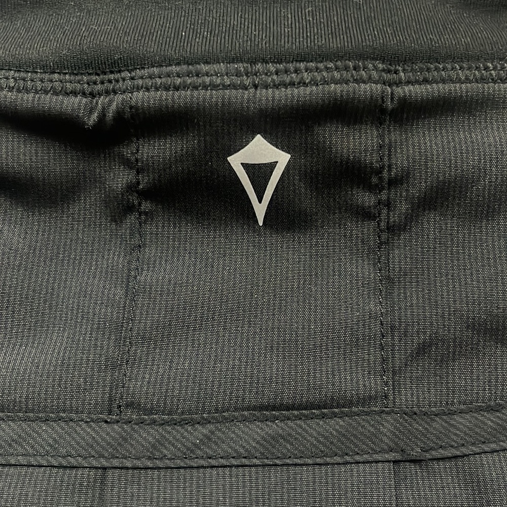 only worn 1 time - Picture 3 of 4